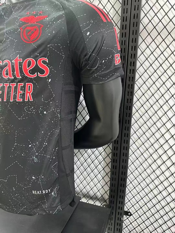 Benfica Visitante Versión Jugador 2024/25 (Negra) 7