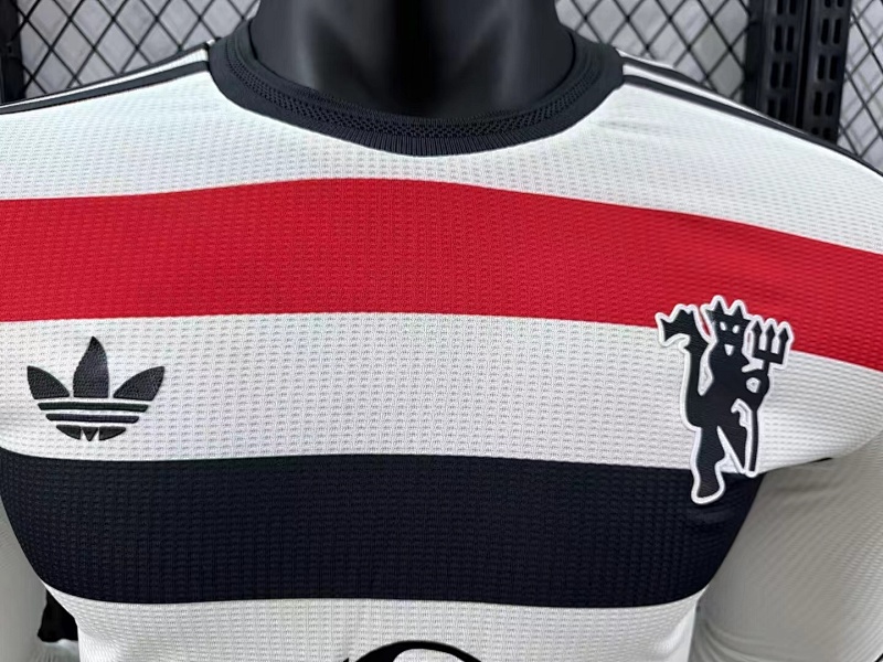 Manchester United Tercera Versión Jugador 2024/25 (Blanca, Manga Larga) 3