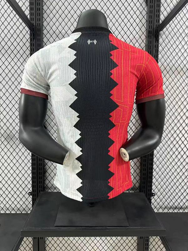 Liverpool Edición Especial Diseño 2 Versión Jugador 2024/25 (Roja) 2