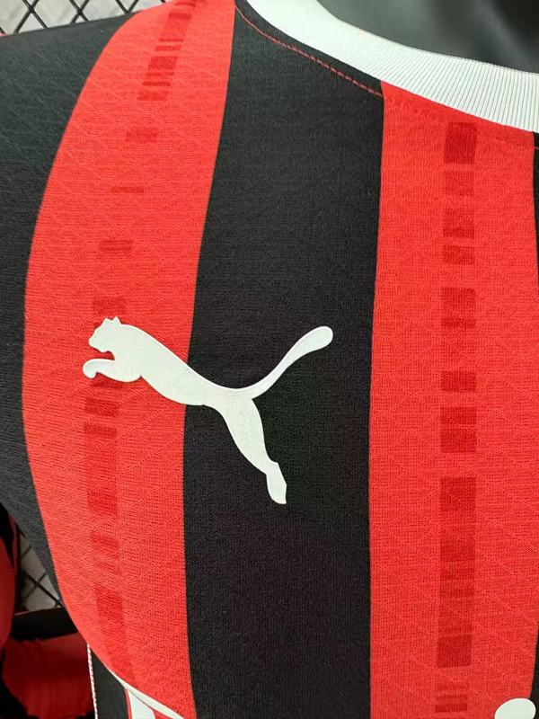 AC Milan Local Versión Jugador 2024/25 (Roja, Manga Larga) 4