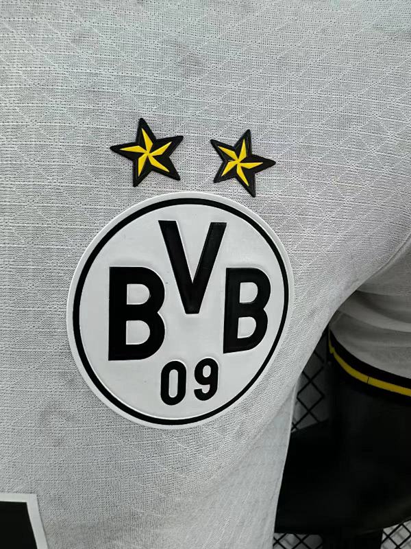 Borussia Dortmund Tercera Versión Jugador 2024/25 (Blanca) 5