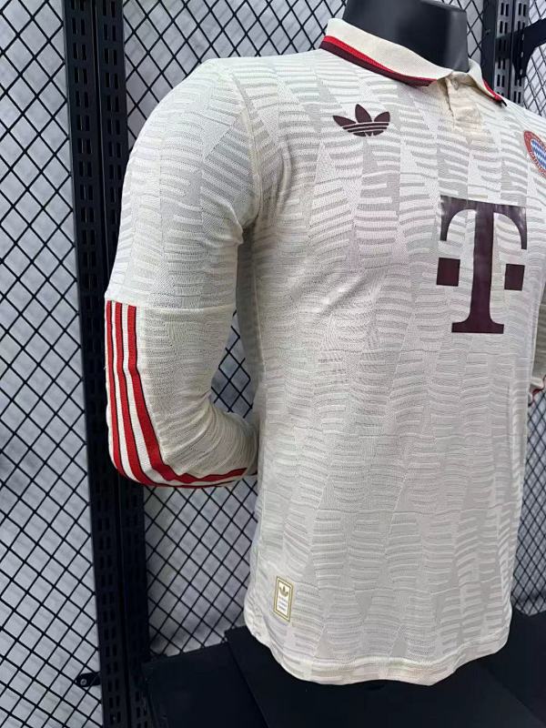 Bayern Munich Tercera Versión Jugador 2024/25 (Blanca, Manga Larga) 6