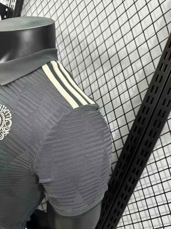 Bayern Munich Edición Oktoberfest Versión Jugador 2024/25 (Gris) 9