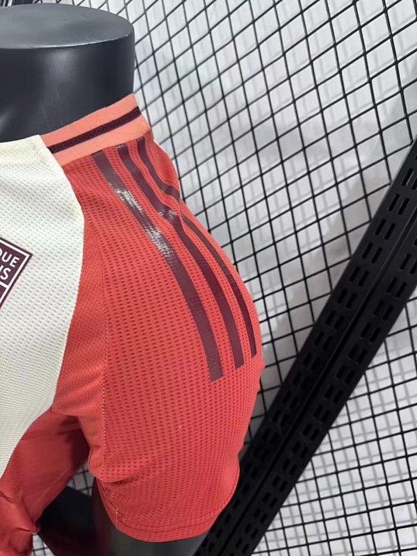 Olympique Lyon Tercera Versión Jugador 2024/25 (Blanca) 8