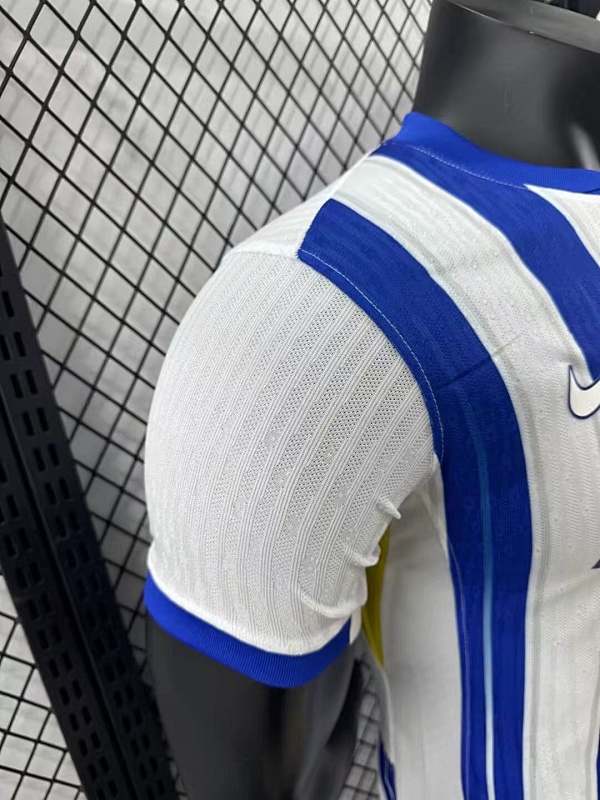 Brighton Local Versión Jugador 2024/25 (Blanca) 9