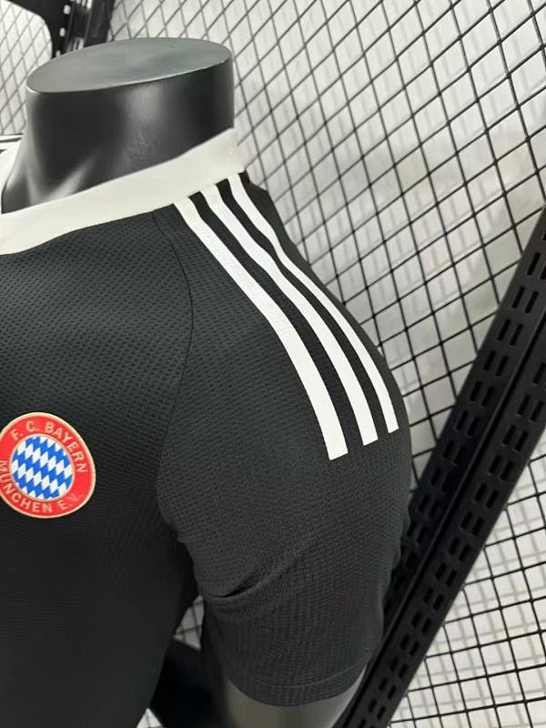 Bayern Munich Portero Versión Jugador 2024/25 (Negra) 9