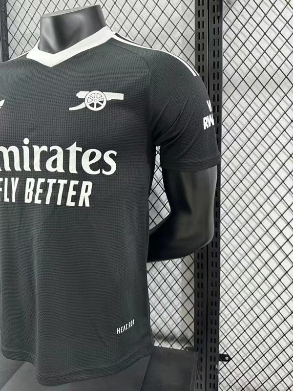 Arsenal Portero Versión Jugador 2024/25 (Negra) 7