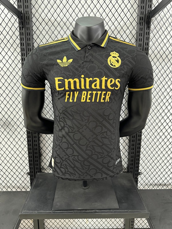 Real Madrid Edición Especial Diseño 4 Versión Jugador 2024/25 (Negra)