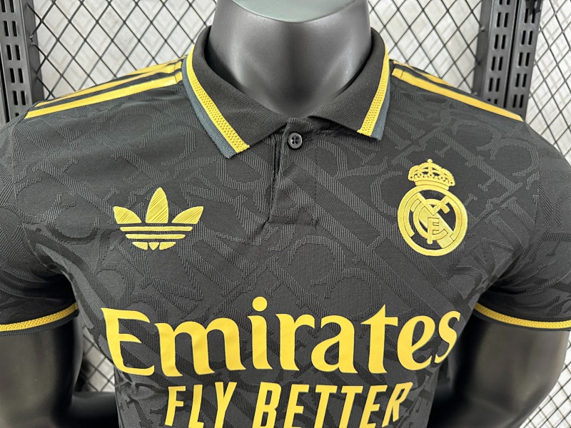Real Madrid Edición Especial Diseño 4 Versión Jugador 2024/25 (Negra) 3