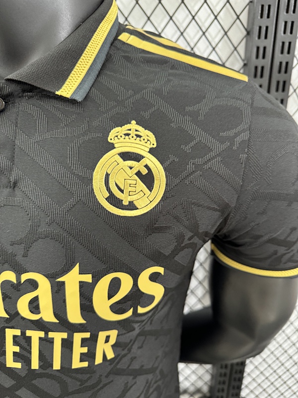 Real Madrid Edición Especial Diseño 4 Versión Jugador 2024/25 (Negra) 5