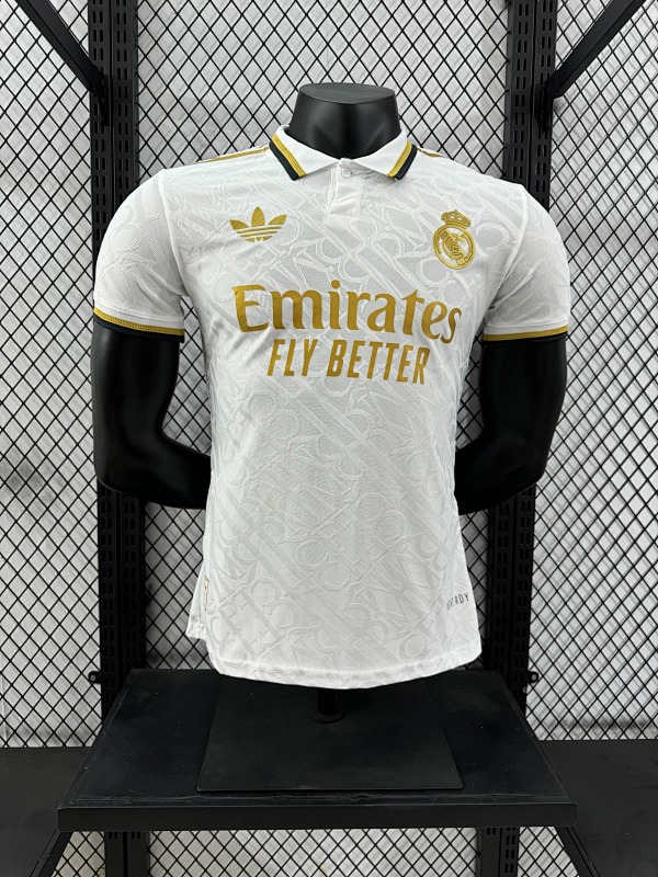 Real Madrid Edición Especial Diseño 2 Versión Jugador 2024/25 (Blanca)