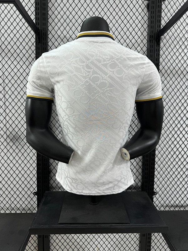 Real Madrid Edición Especial Diseño 2 Versión Jugador 2024/25 (Blanca) 2