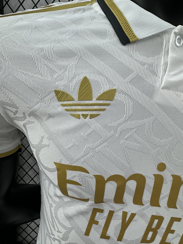 Real Madrid Edición Especial Diseño 2 Versión Jugador 2024/25 (Blanca) 4