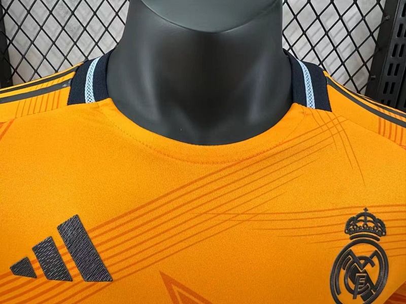 Real Madrid Visitante Versión Jugador 2024/25 (Naranja, Manga Larga) 3