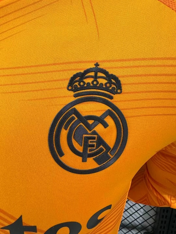 Real Madrid Visitante Versión Jugador 2024/25 (Naranja, Manga Larga) 5