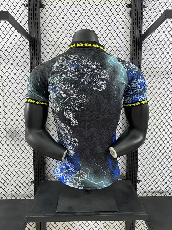 Real Madrid Edición Especial Diseño 3 Versión Jugador 2024/25 (Negra) 2