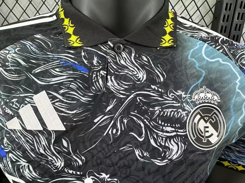Real Madrid Edición Especial Diseño 3 Versión Jugador 2024/25 (Negra) 3