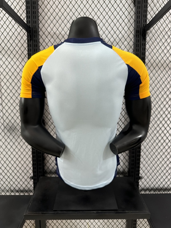 Real Madrid Edición Especial Versión Jugador 2024/25 (Blanca) 2