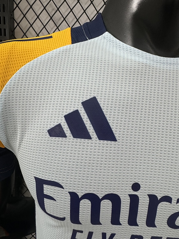 Real Madrid Edición Especial Versión Jugador 2024/25 (Blanca) 4