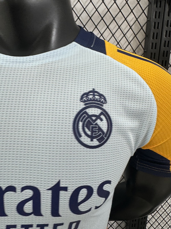 Real Madrid Edición Especial Versión Jugador 2024/25 (Blanca) 5