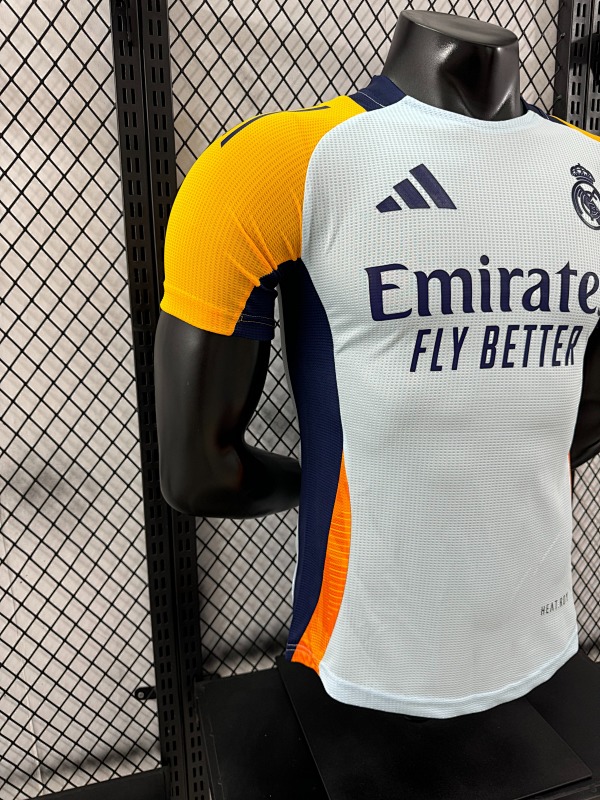 Real Madrid Edición Especial Versión Jugador 2024/25 (Blanca) 6