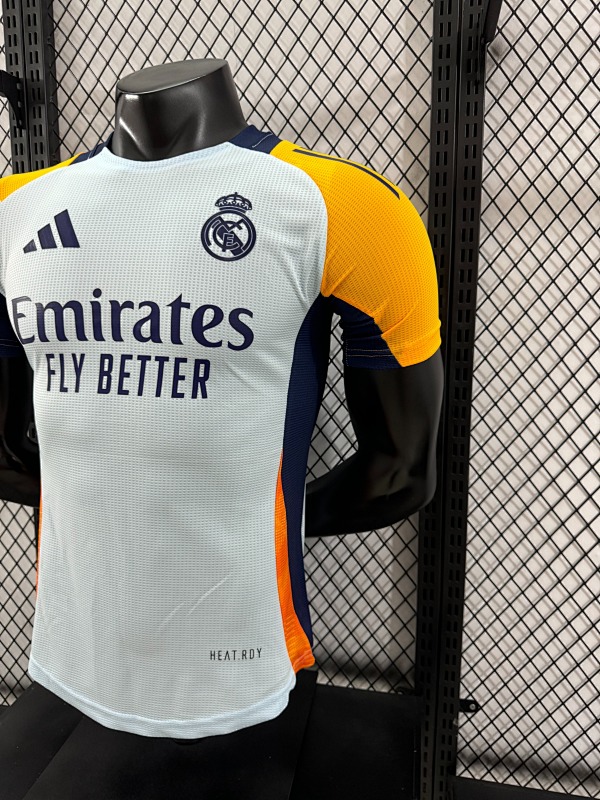 Real Madrid Edición Especial Versión Jugador 2024/25 (Blanca) 7