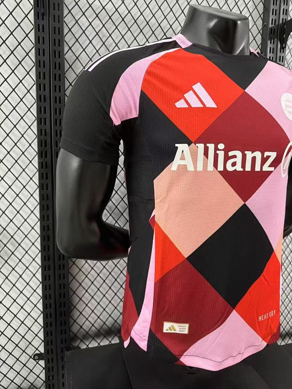 Bayern Munich Edición Especial Versión Jugador 2024/25 (Rosa) 7