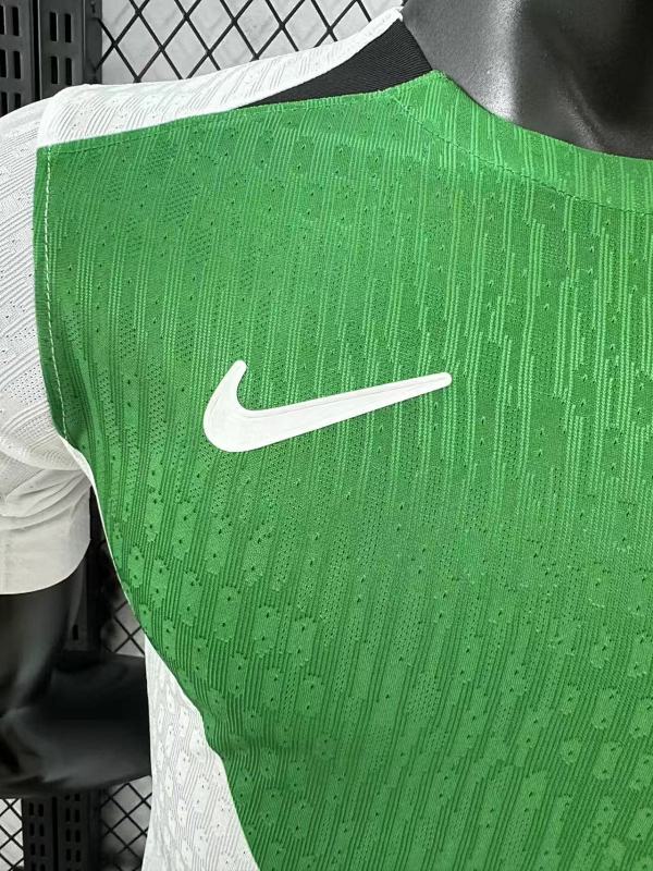 Sporting CP Cuarta Versión Jugador 2024/25 (Blanca) 4