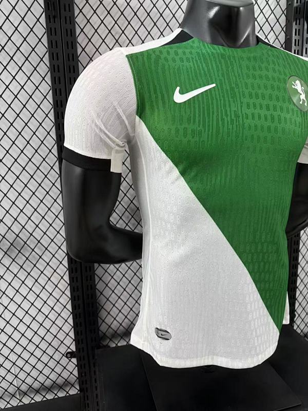 Sporting CP Cuarta Versión Jugador 2024/25 (Blanca) 6