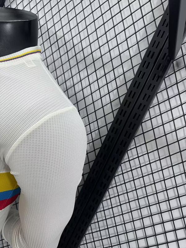 Colombia Edición Especial Versión Jugador (Blanca, Manga Larga) 9