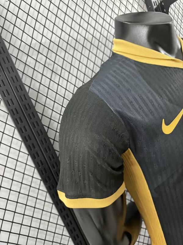 FC Barcelona Edición Especial Diseño 3 Versión Jugador 2024/25 (Negra) 8