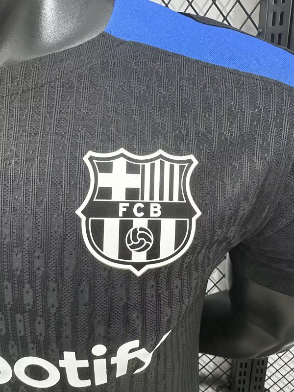 FC Barcelona Camiseta de Entrenamiento Versión Jugador 2024/25 (Negra) 5