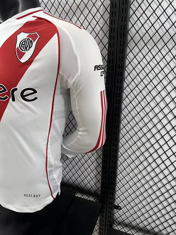 River Plate Local Versión Jugador 2024/25 (Blanca, Manga Larga) 7