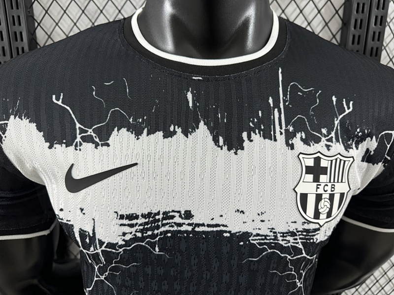 FC Barcelona Edición Especial Versión Jugador 2024/25 (Negra) 4