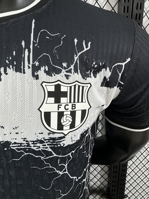 FC Barcelona Edición Especial Versión Jugador 2024/25 (Negra) 5