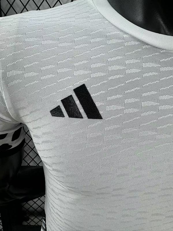 Japón Edición Especial Diseño 2 Versión Jugador 2024/25 (Blanca) 4
