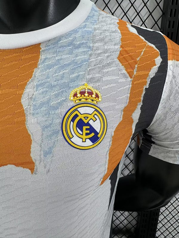 Real Madrid Camiseta de Entrenamiento Versión Jugador 2024/25 (Blanca) 4