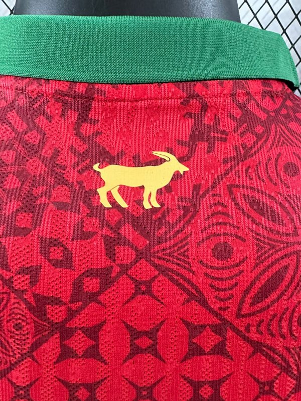 Portugal Edición Especial Versión Jugador 2024/25 (Roja) 3