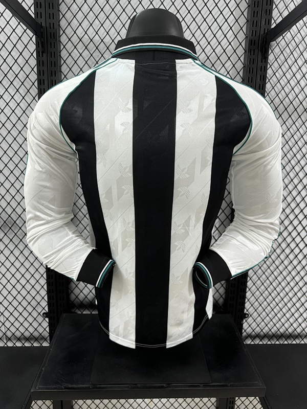Newcastle United Edición Retro 2024/25 (Blanca, Manga Larga) 2