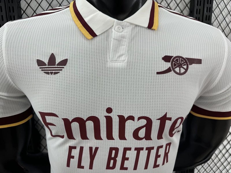 Arsenal Edición Especial Versión Jugador (Blanca) 3