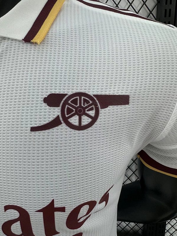 Arsenal Edición Especial Versión Jugador (Blanca) 5