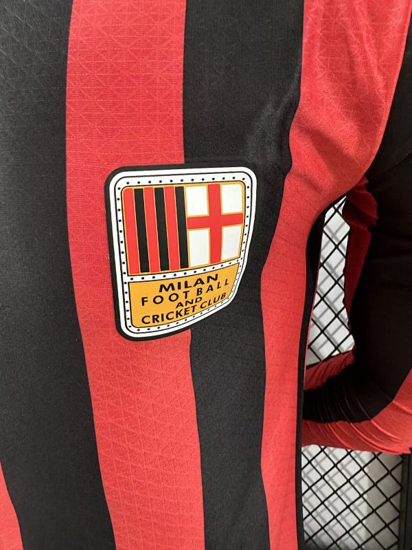 AC Milan 125 Aniversario Versión Jugador (Roja, Manga Larga) 4