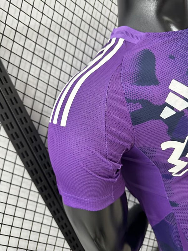 Fulham Tercera Versión Jugador 2024/25 (Morada) 8