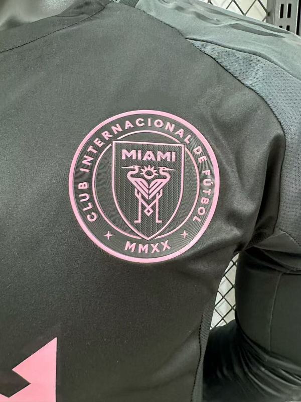 Inter Miami Visitante Versión Jugador 2025/26 (Negra, Manga Larga) 5