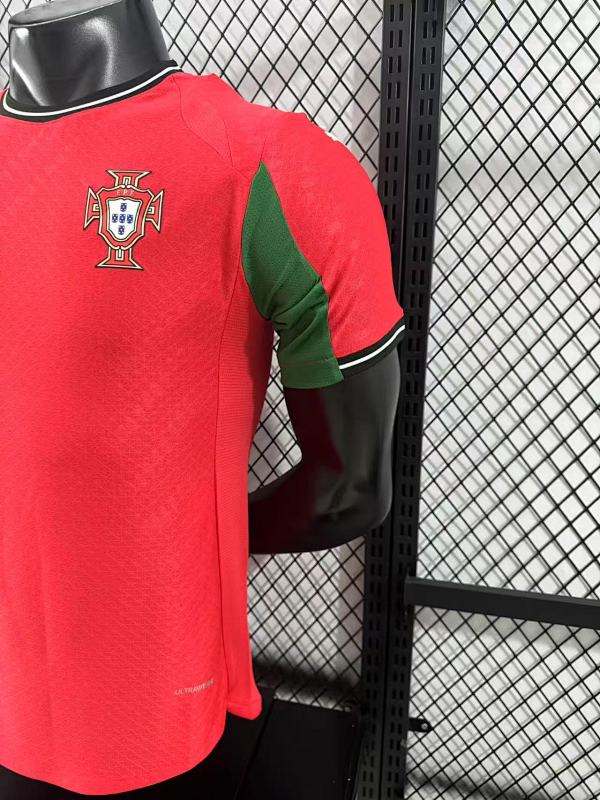 Portugal Local Versión Mujer 2025 (Roja) 7