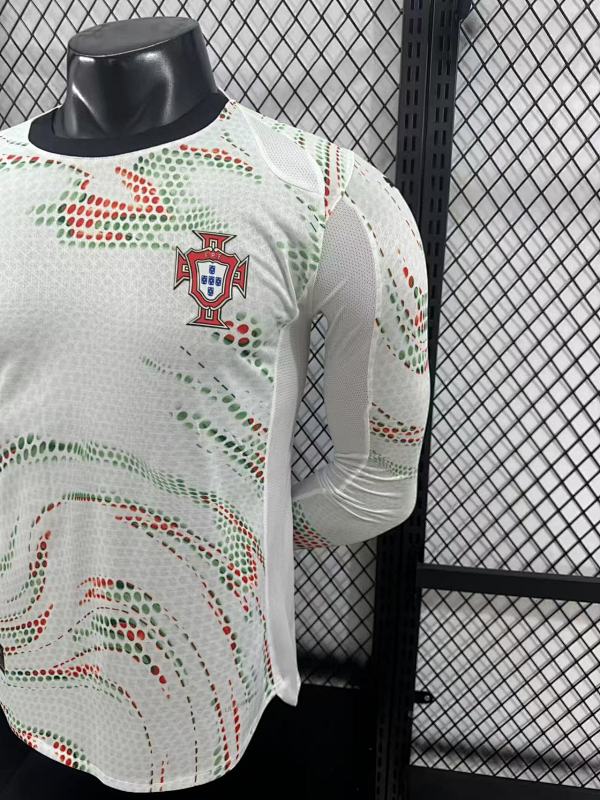 Portugal Visitante Versión Jugador 2025/26 (Blanca, Manga Larga) 7