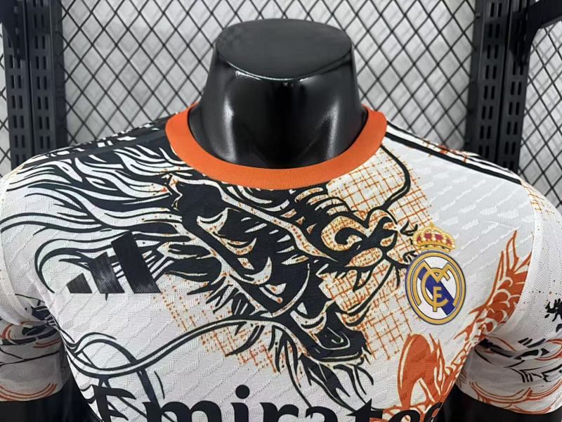 Real Madrid Edición Especial Diseño 8 Versión Jugador (Blanca) 3