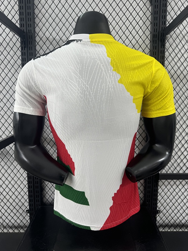 Real Madrid Edición Especial Diseño 10 Versión Jugador (Negra) 3