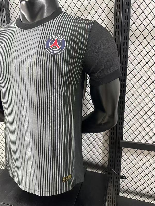 Paris Saint-Germain Portero Versión Jugador 2025/26 (Negra) 7