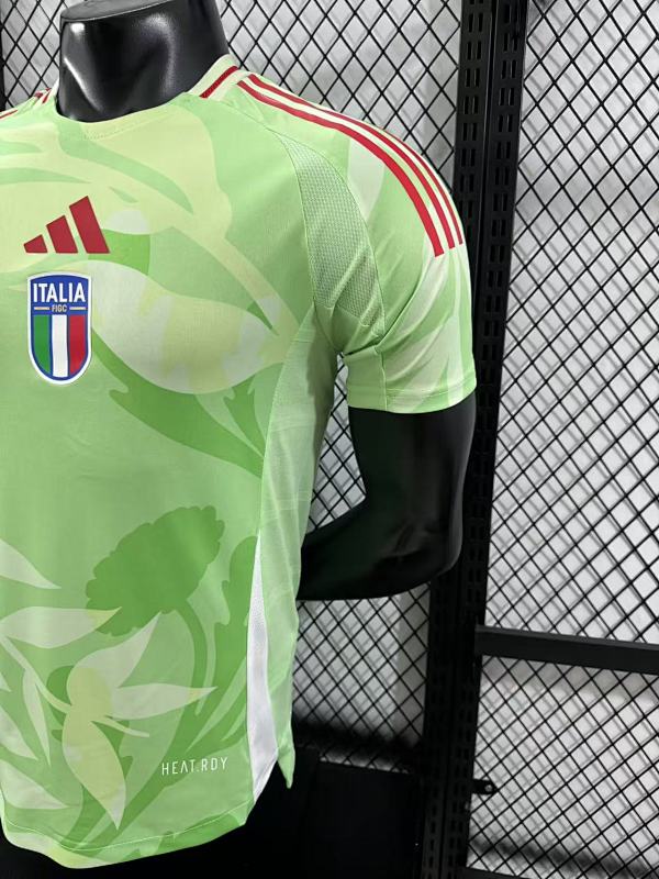 Italia Visitante Versión Jugador 2025/26 (Verde) 6